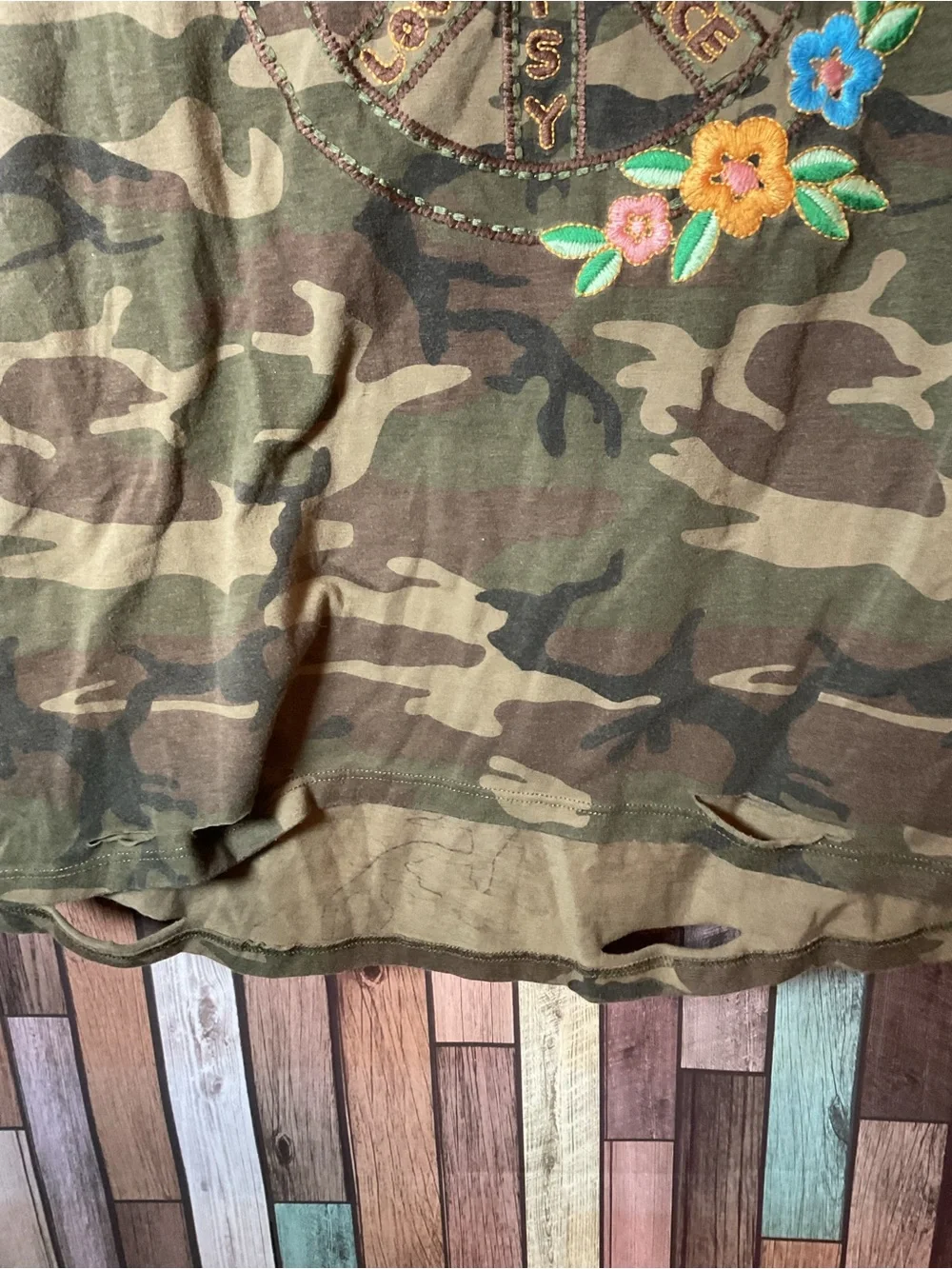 Jaded Gypsy Camouflage Distressed Shirt with Floral and Peace Sign Embroidery XL - Picture 3 of 4